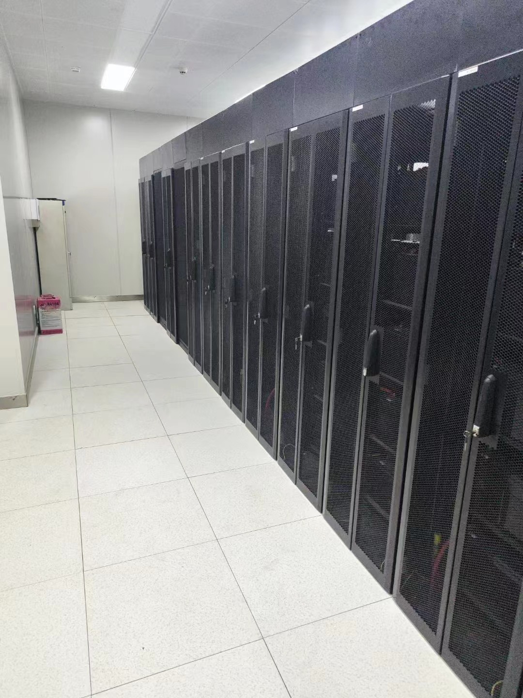 七星区桂林电科院信息机房建设